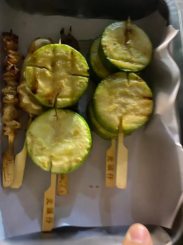 翠肉瓜，雞皮，雞肉棒