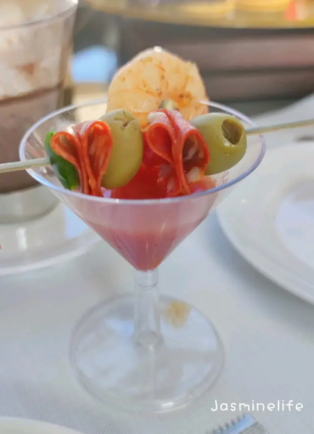 甜蝦血色瑪莉、辣肉腸橄欖串