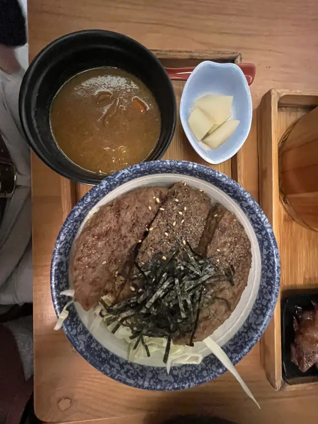 焗和牛漢堡丼
