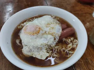 鸡蛋肠仔出前一丁