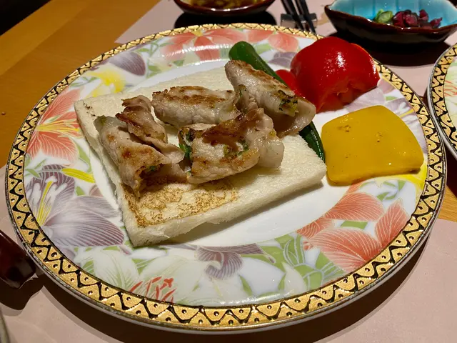 鐡板燒主菜:鹿兒鳥薄燒豚肉,