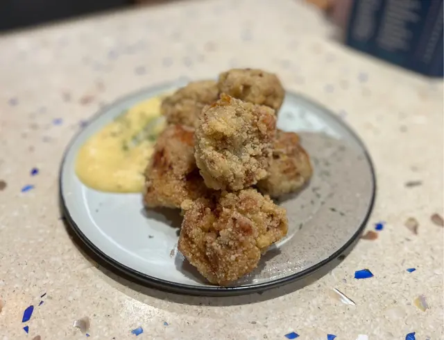 手繪雙色鹽酥雞