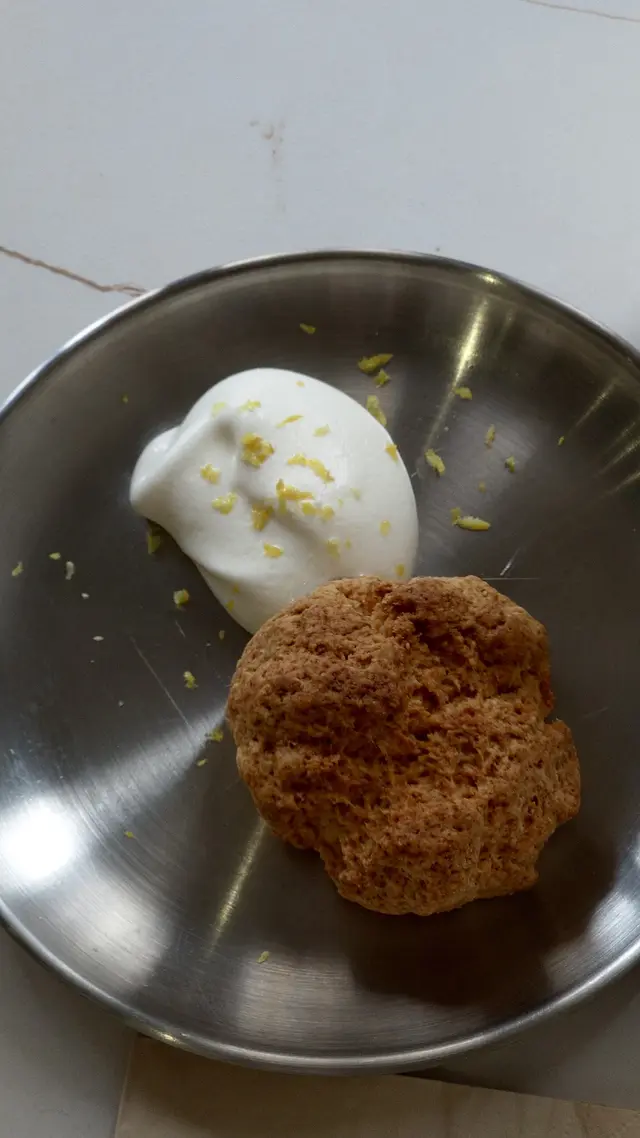 第二次食，還加入新鮮檸檬皮，倍感清新