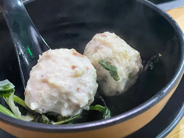 櫻花蝦雞肉丸