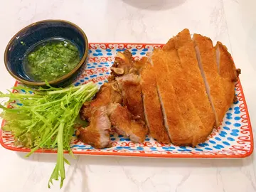 风酥猪扒饭