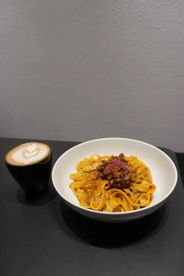 煙燻燒烤手撕豬肉意粉