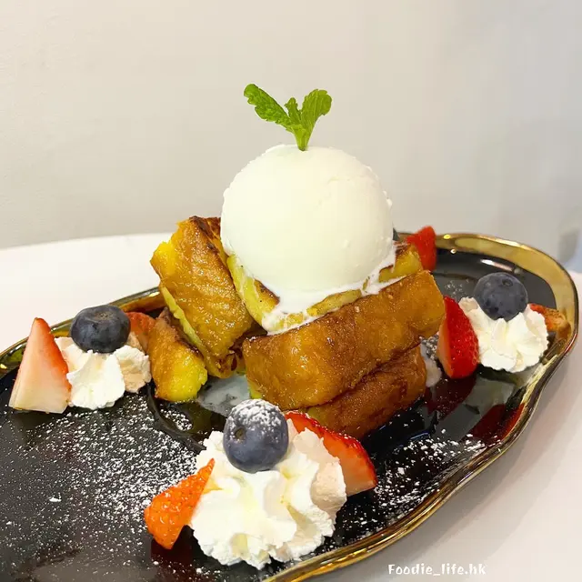 法式多士配生果伴雪糕