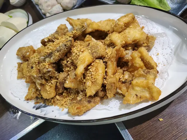 酥炸立魚骨