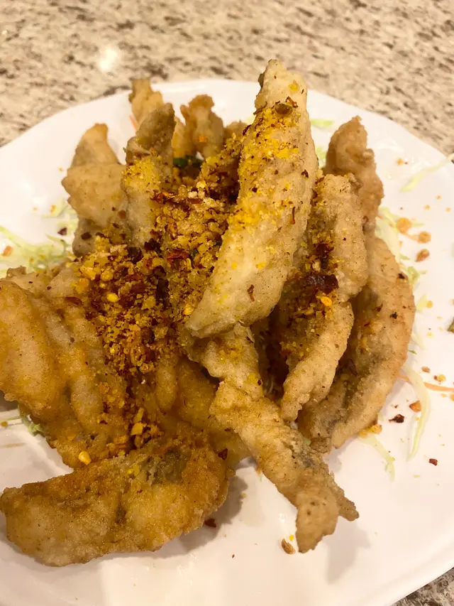 炸皮薄,熱辣辣,做得唔錯,必吃之選