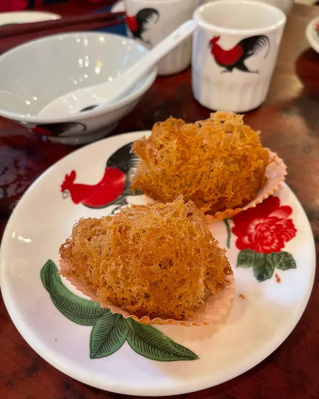 外面炸得夠鬆脆 內裡仲有芋泥加豬肉碎 食落夠哂香口😋