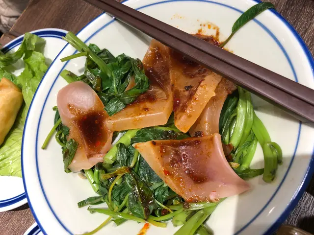 玻璃魷魚通菜