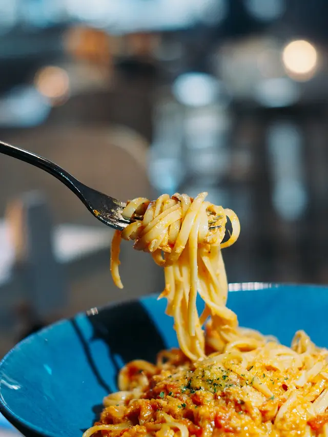 蟹肉香草忌廉蕃茄汁扁意粉