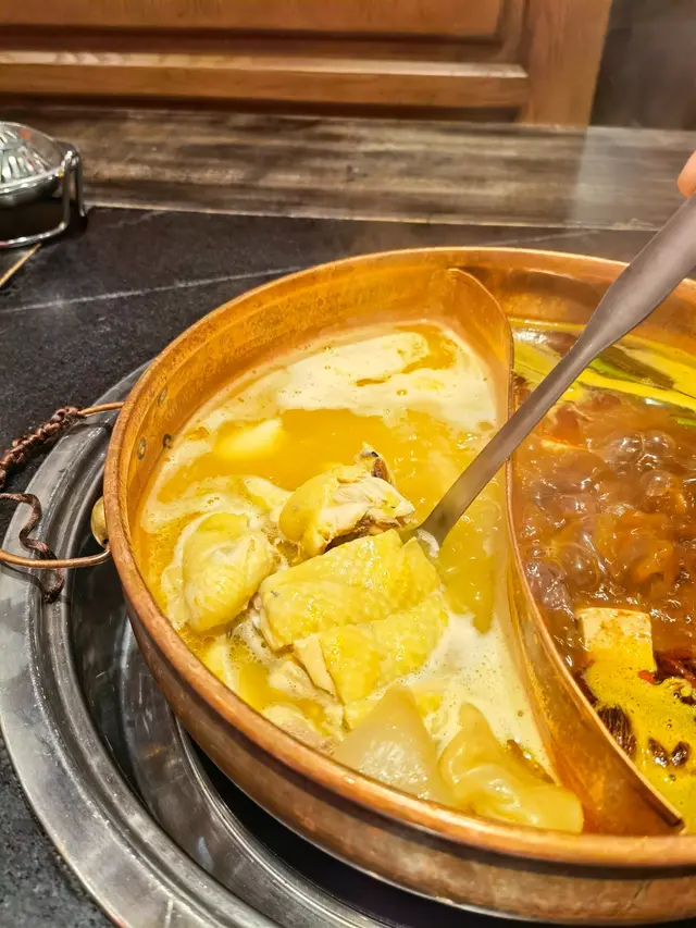 美人鍋—養顏花膠雞鍋