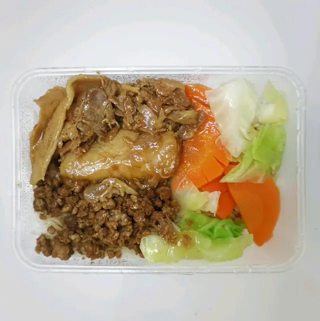 生薑豚肉肉燥飯