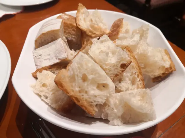 農夫芝士火鍋配雞粒跟法包