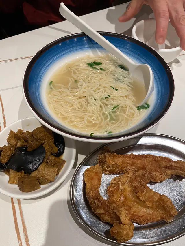 上海排骨湯拉麵