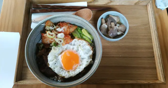 黯然銷魂安格斯滷肉飯