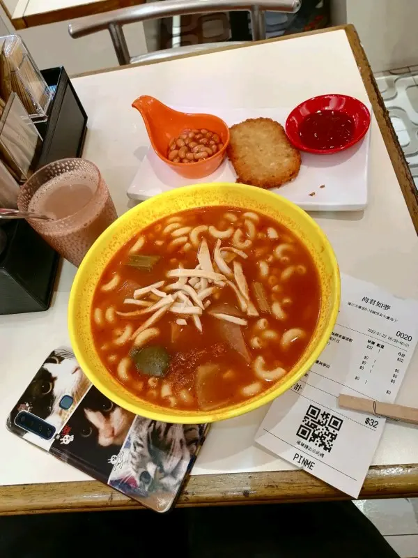蕃茄素仿鮑魚絲通粉