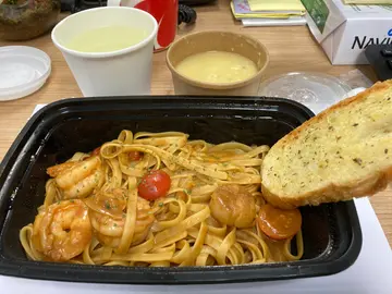 虾带子意粉配龙虾汁