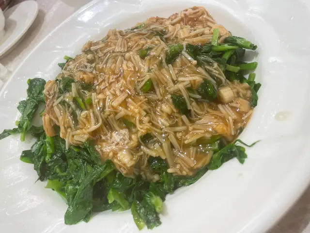 瑤柱金菇扒豆苗