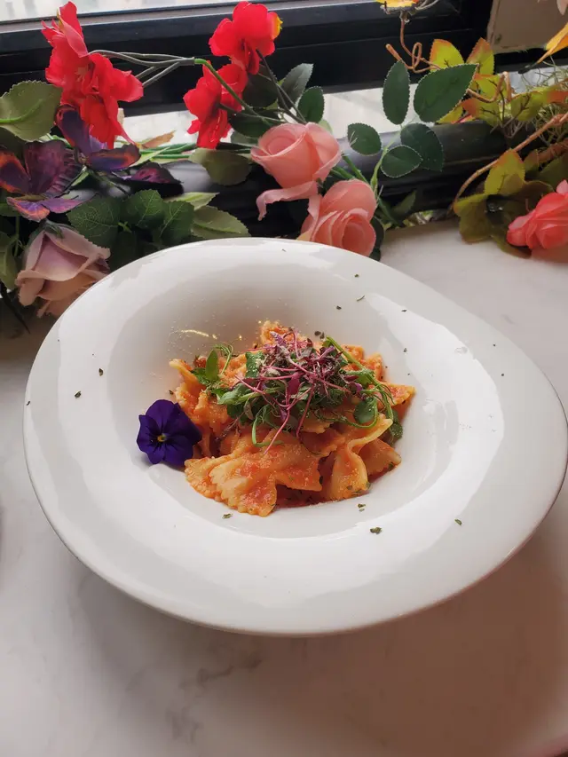 香草芝士拿破崙煙肉蝴蝶粉