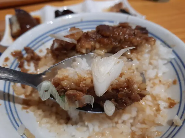 滷水蛋滷肉飯套餐