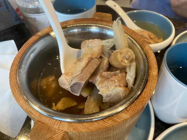 冬瓜薏米瑤柱燉唐排