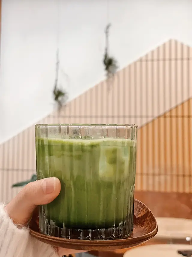 ICED MATCHA LATTE