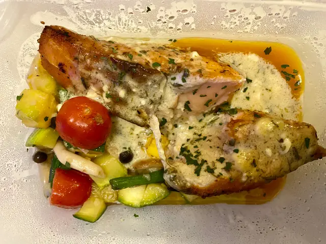 真空慢煮挪威三文魚配香草檸檬汁