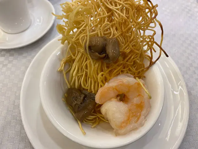菜遠鮮蝦炒麵