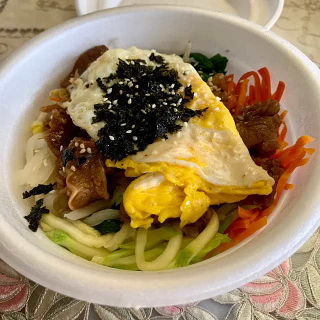 什錦拌飯（+牛肉）
