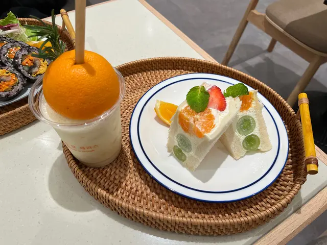 水果忌廉三文治