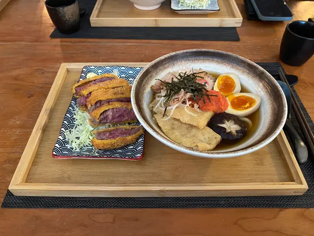 明太子鍋燒烏冬配吉列和牛