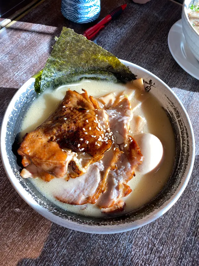 可另加蛋+$6、特盛叉燒+$16