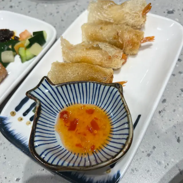 鳳尾蝦春卷