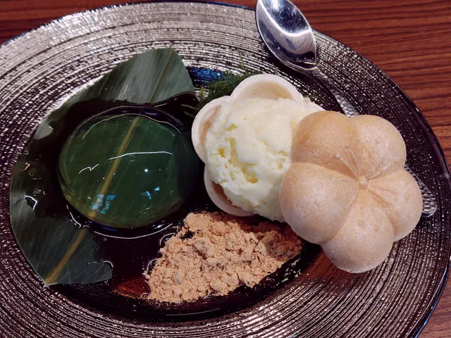 水信玄餅伴菠蘿雪糕