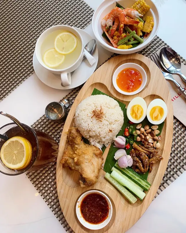 椰漿雞扒飯