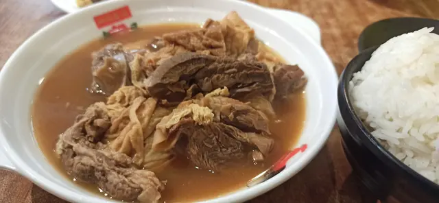 支竹蝴蝶腩