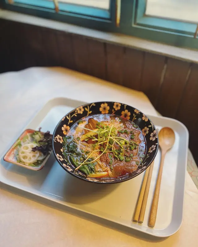 麻辣鴨肉鴨血麵線