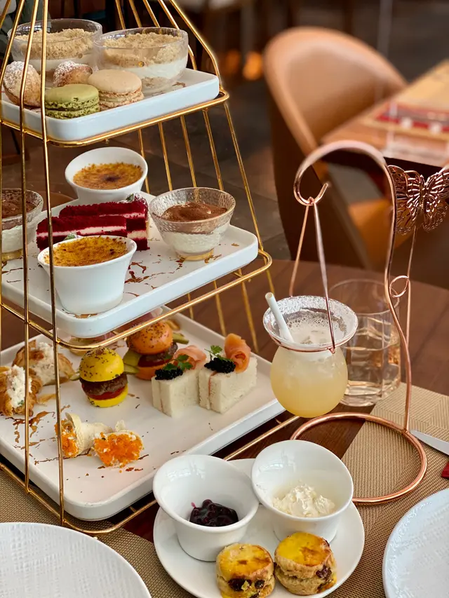 VA BENE AFTERNOON INDULGENCE