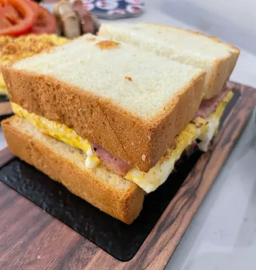 芝士火腿煎蛋吐司