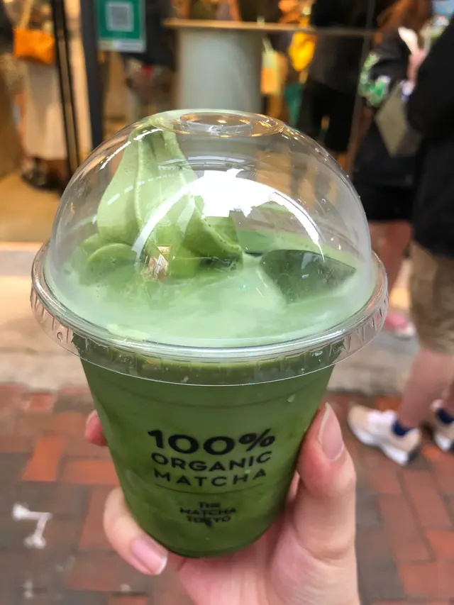 抹茶ラテフロート 抹茶ソフトクリーム添え (Matcha Latte Float W/ Matcha Soft-serve Ice-cream)