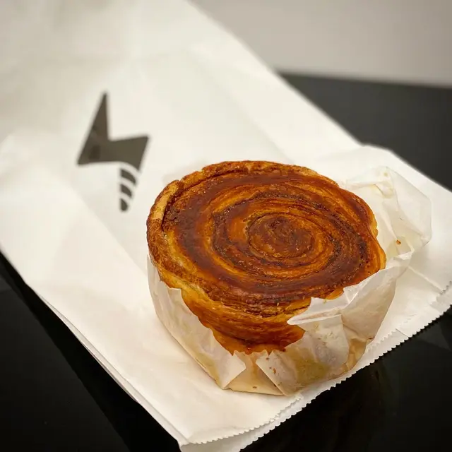 Cinnamon  roll