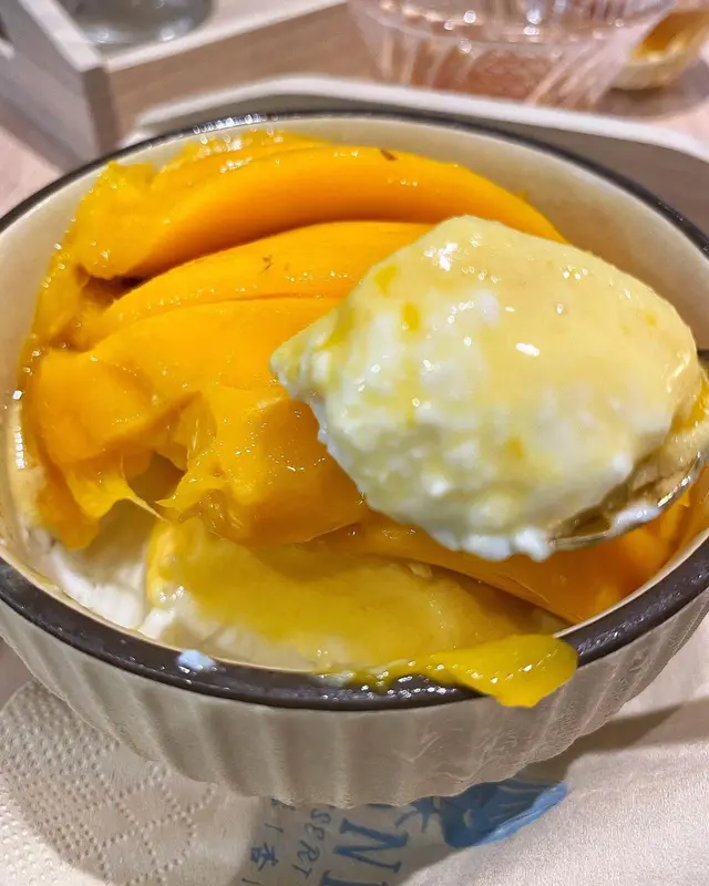 芒果奶昔雙皮奶