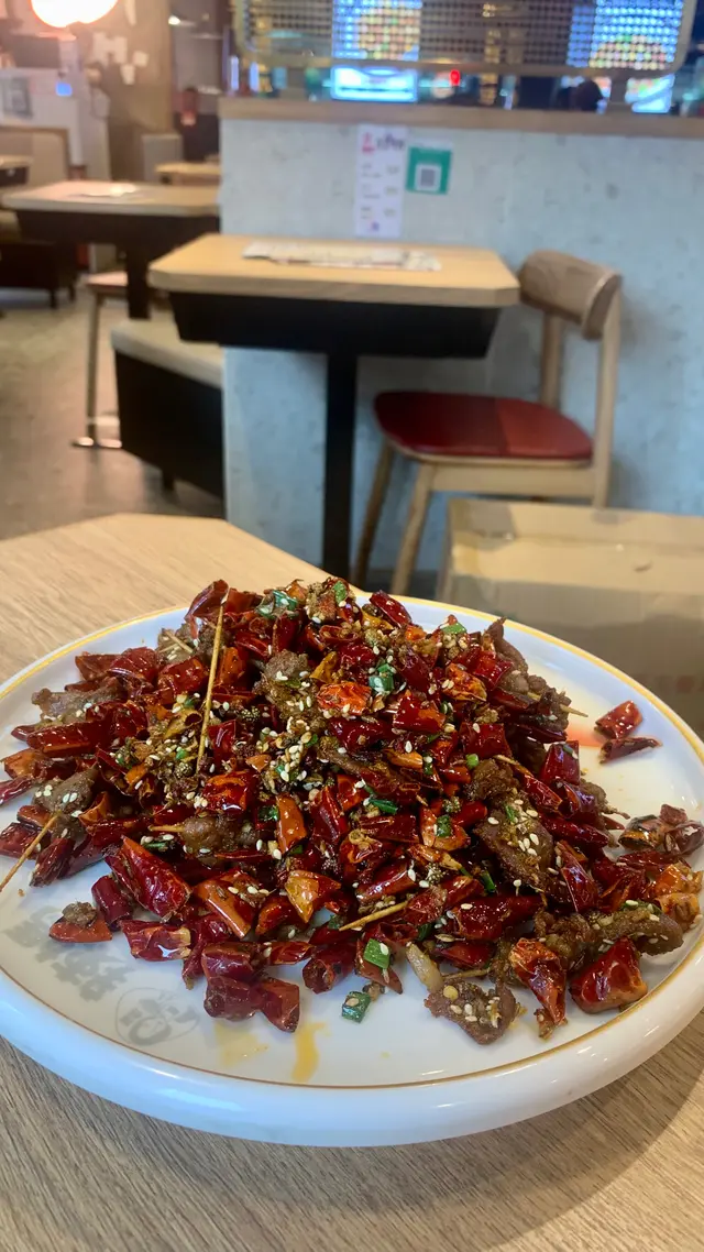 有好多細細串嘅羊肉,夠哂惹味。