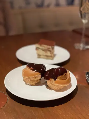 Profiteroles