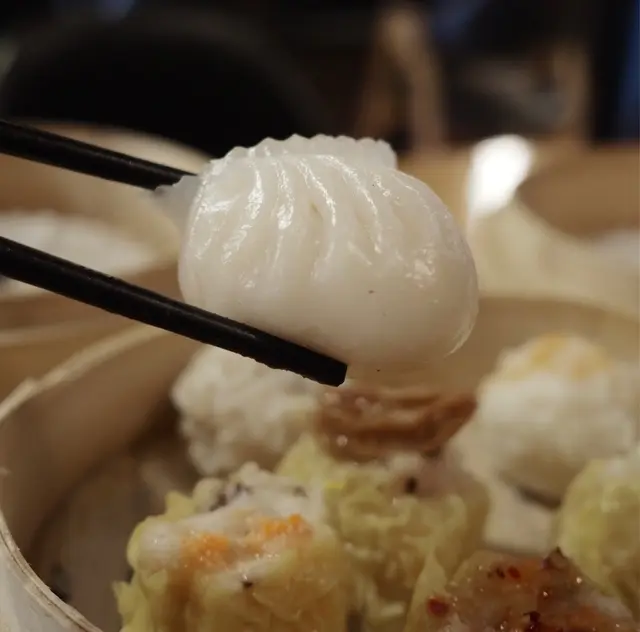 晶瑩蝦餃