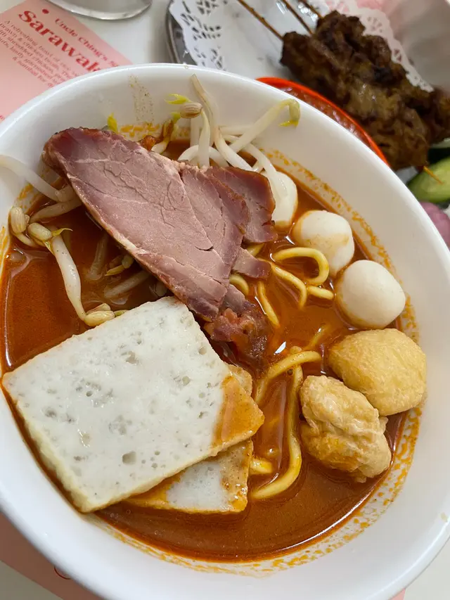 叉燒、豆卜、魚片喇沙