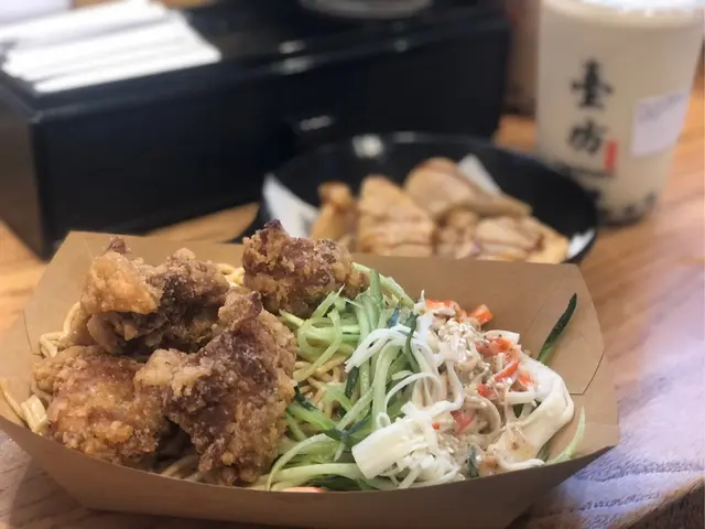 鹽酥雞冷麵