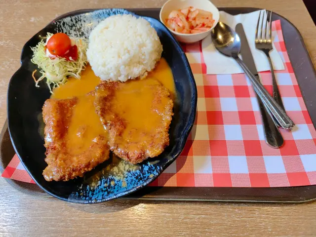 咖喱豬扒飯